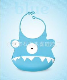 揭秘出口級(jí)食品硅膠卡通口水兜 防水易清洗，動(dòng)漫IP合作下的高品質(zhì)育兒選擇